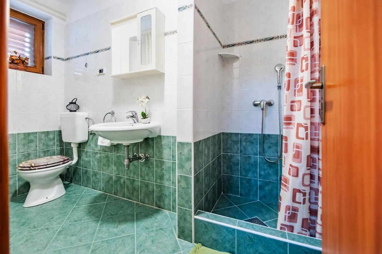 Casa Leona Apartment Rovinj 0*,